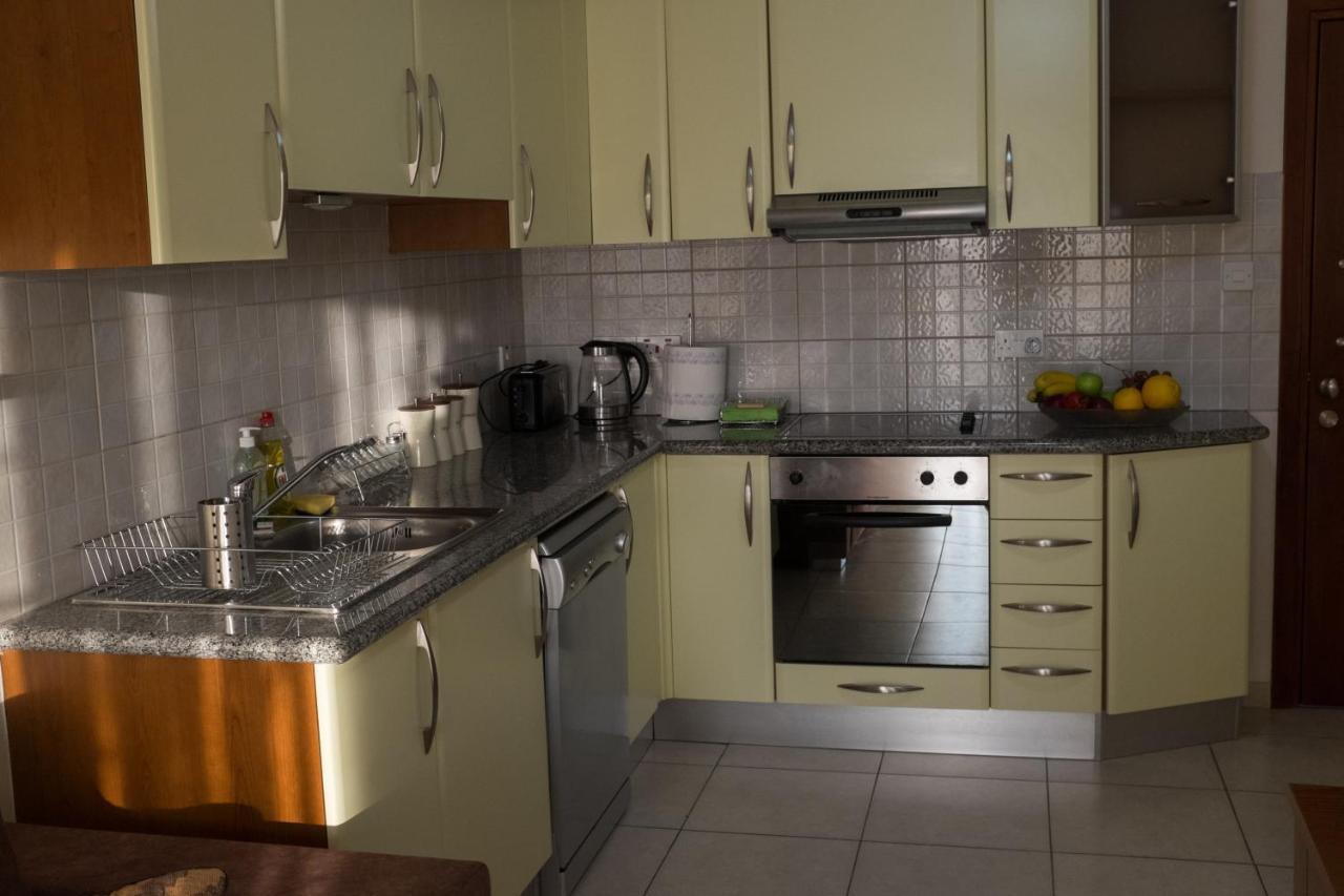 Ifestos Kings Resort Appartment Paphos Ngoại thất bức ảnh