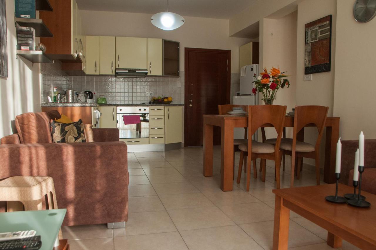 Ifestos Kings Resort Appartment Paphos Ngoại thất bức ảnh
