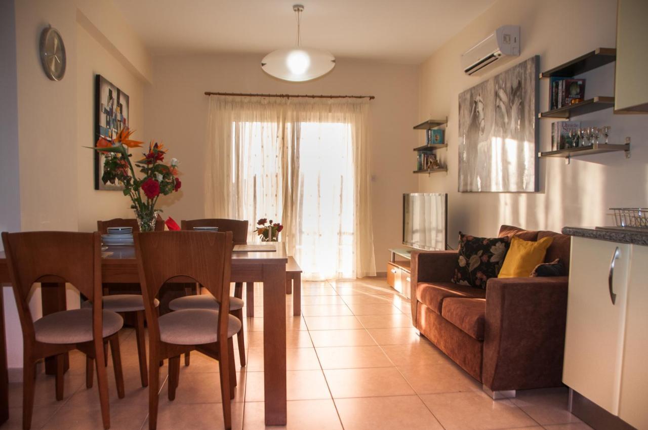 Ifestos Kings Resort Appartment Paphos Ngoại thất bức ảnh
