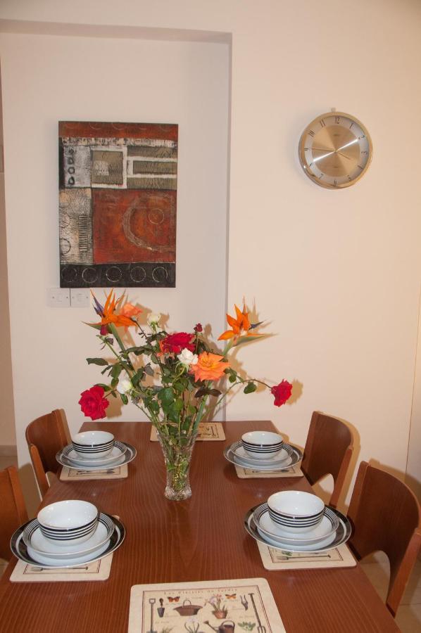 Ifestos Kings Resort Appartment Paphos Ngoại thất bức ảnh